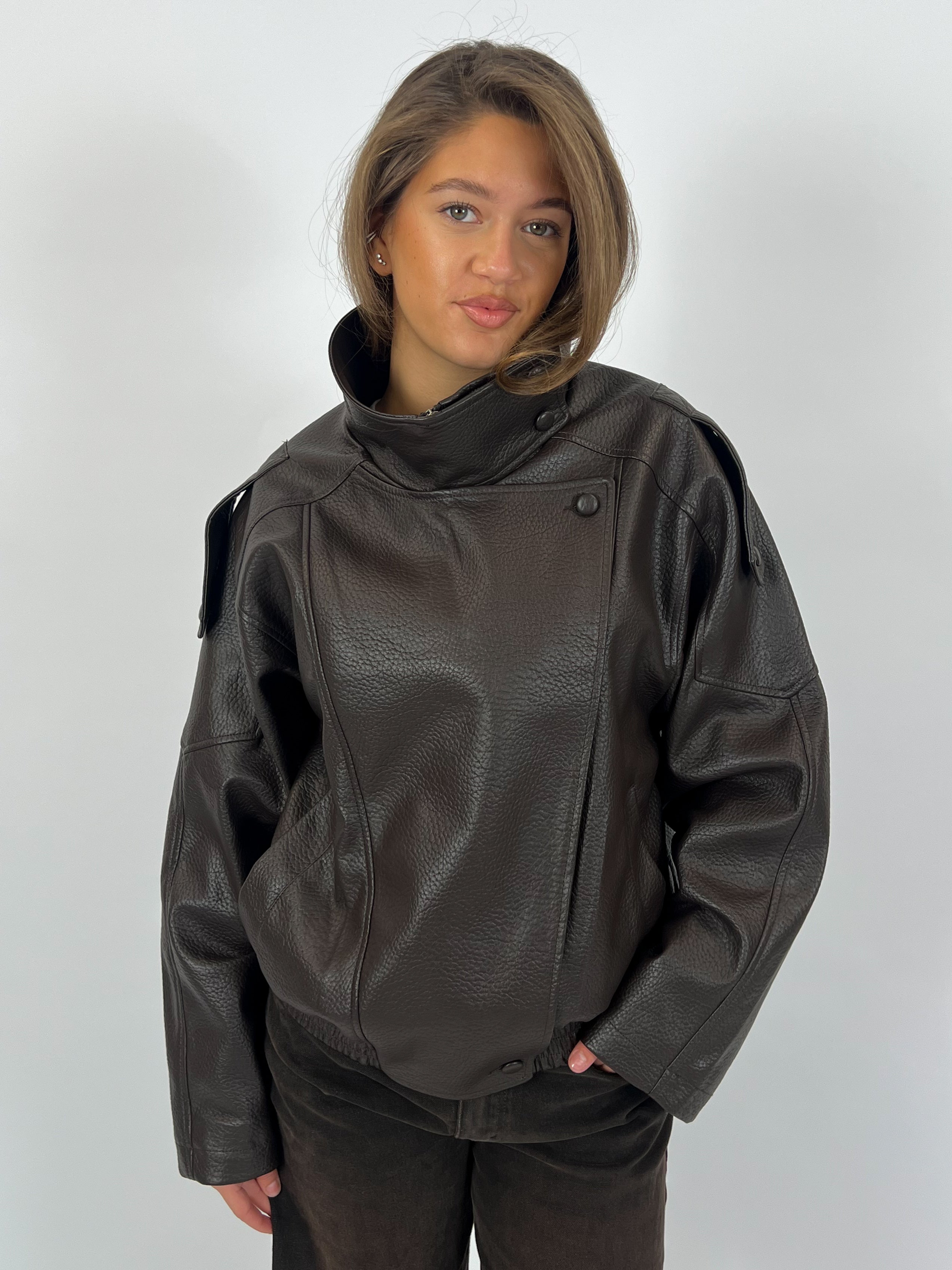 LAUREN | Chaqueta de Cuero Efecto Oversized