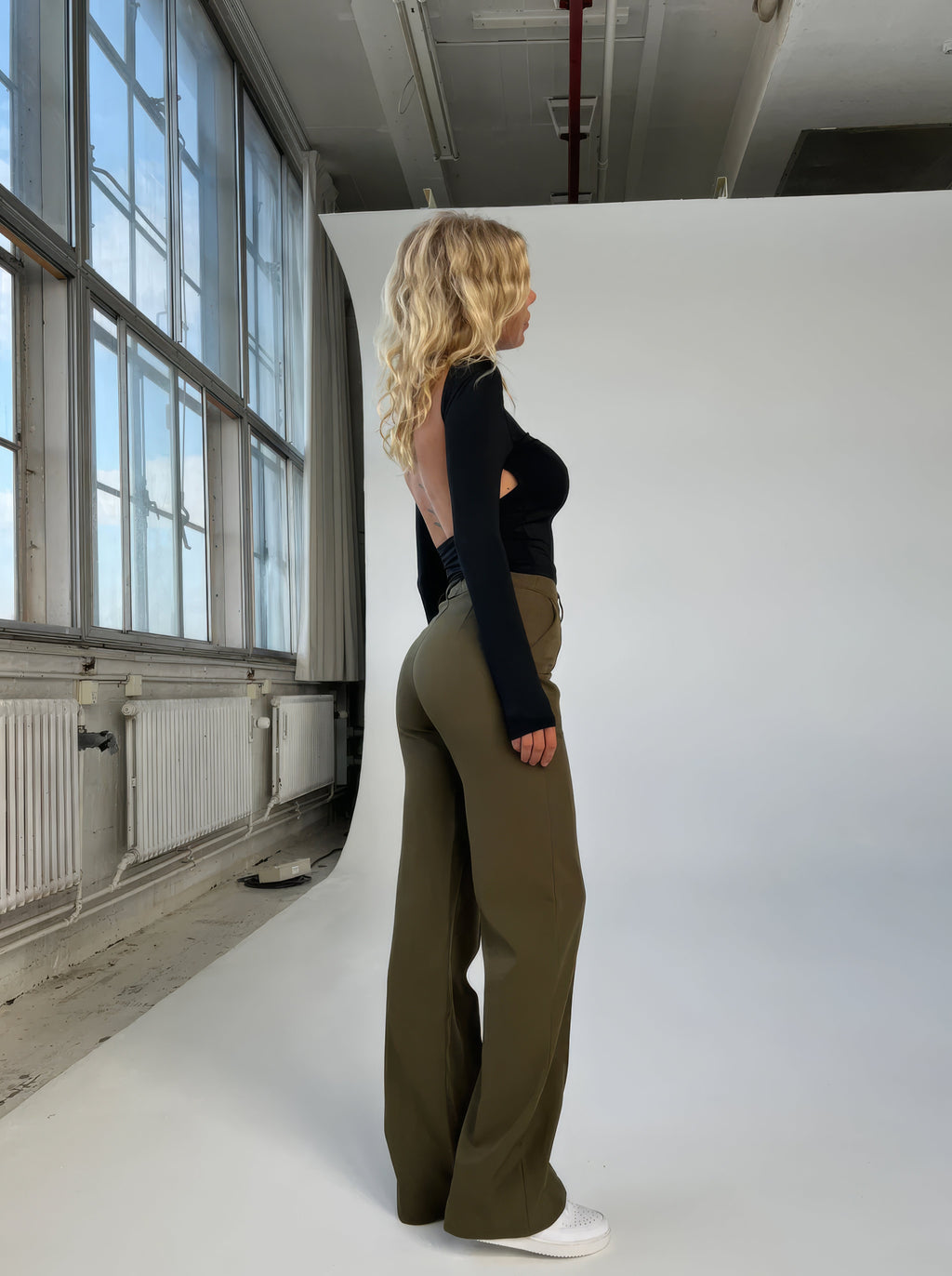CHARLOTTE | Pantalones de campana modernos