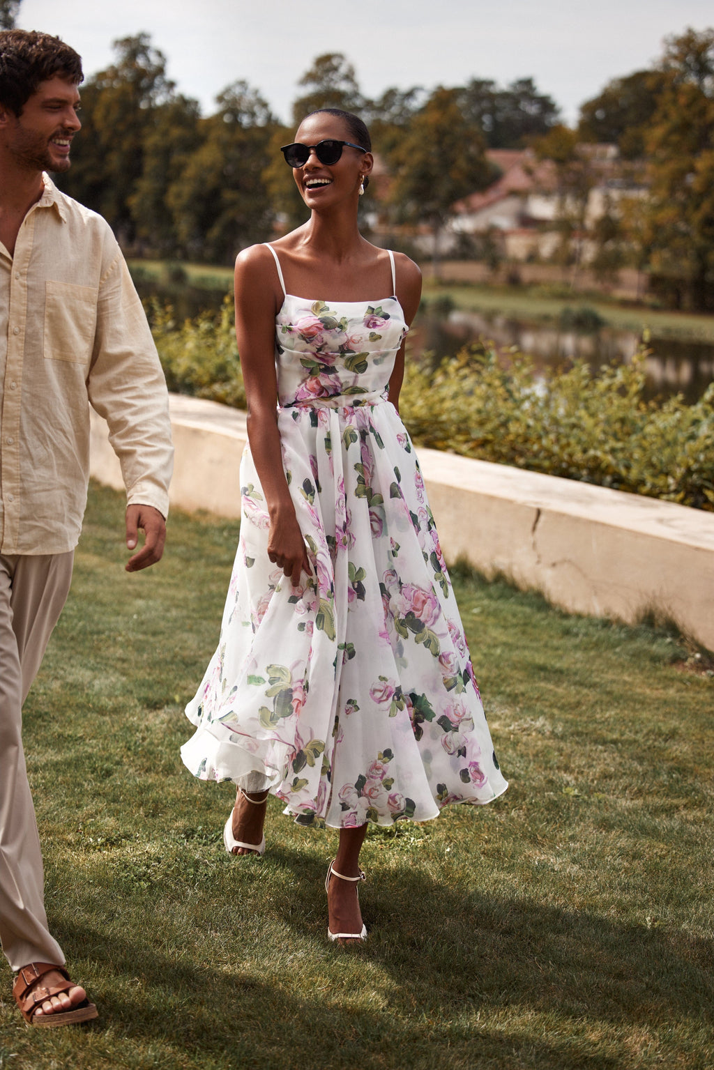 EMERY | Vestido midi floral