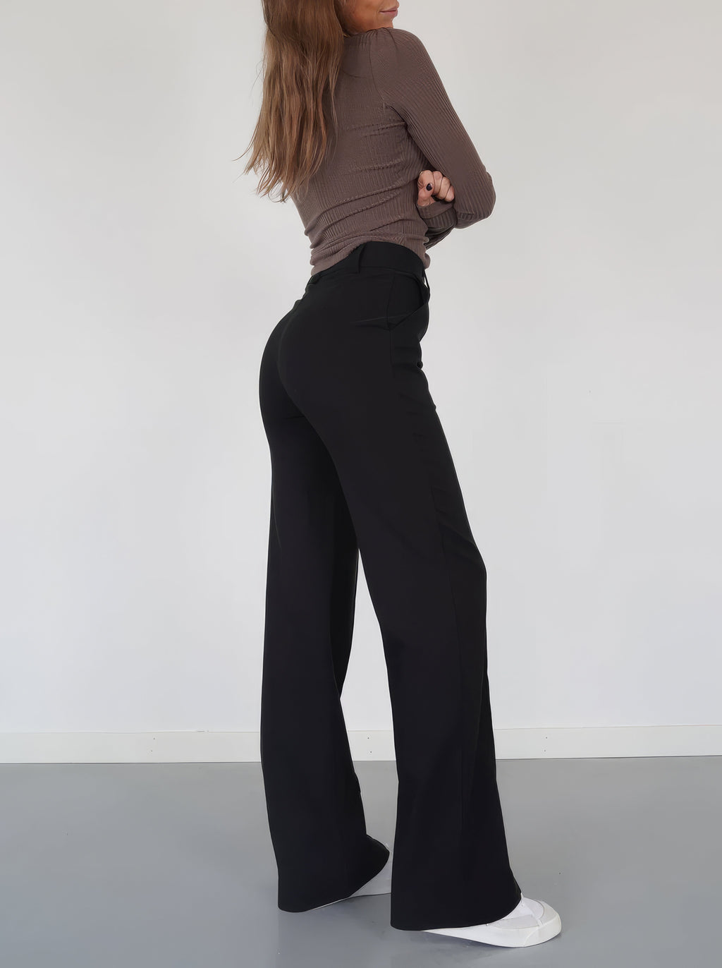 CHARLOTTE | Pantalones de campana modernos