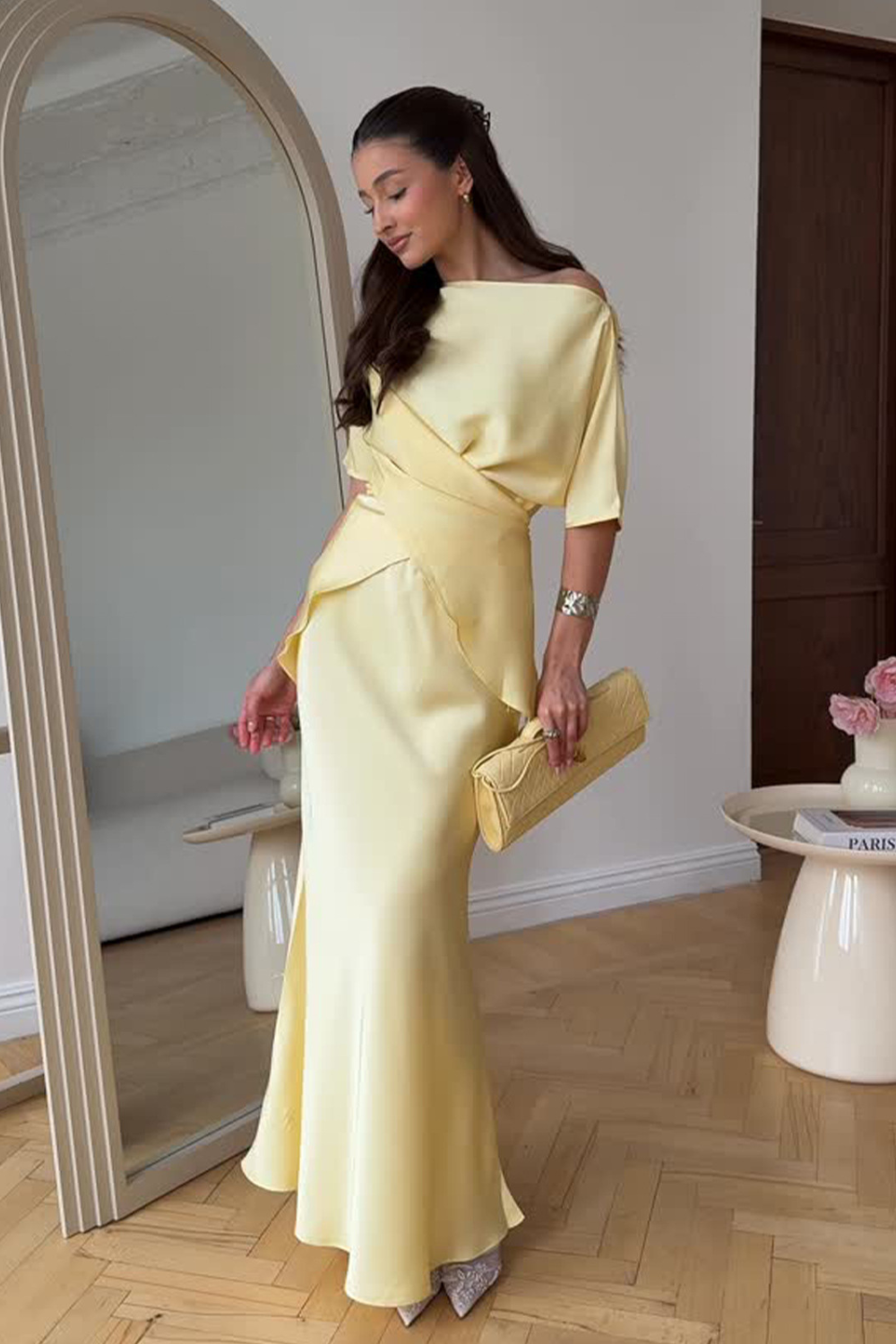MELISA | Elegante Vestido de Satén Drapado