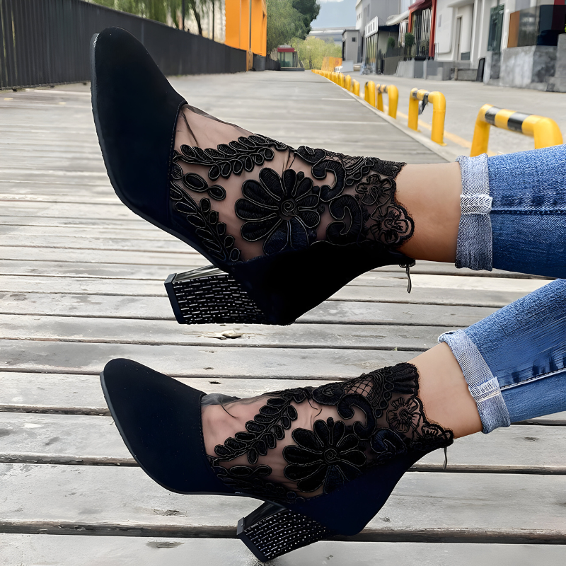 NORA | Elegantes tacones de encaje