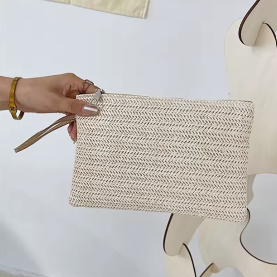 Cartera de Embrague de Paja Elegante