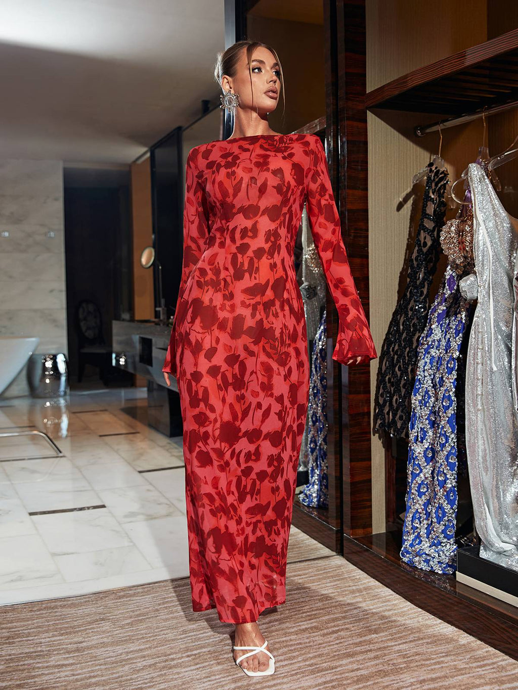 URSZULA – Vestido maxi de rosas