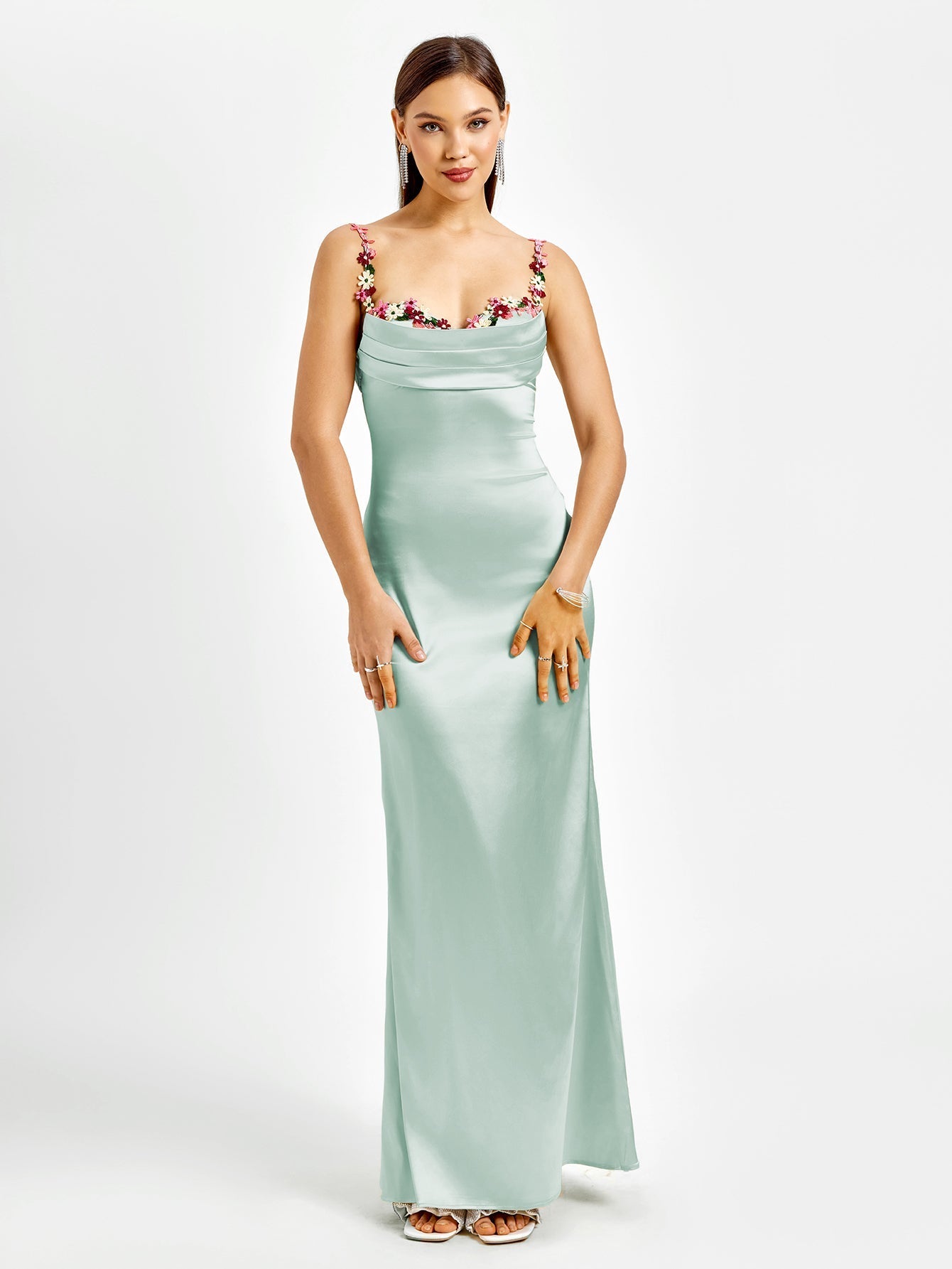 SARAH | Maxivestido de satén adornado