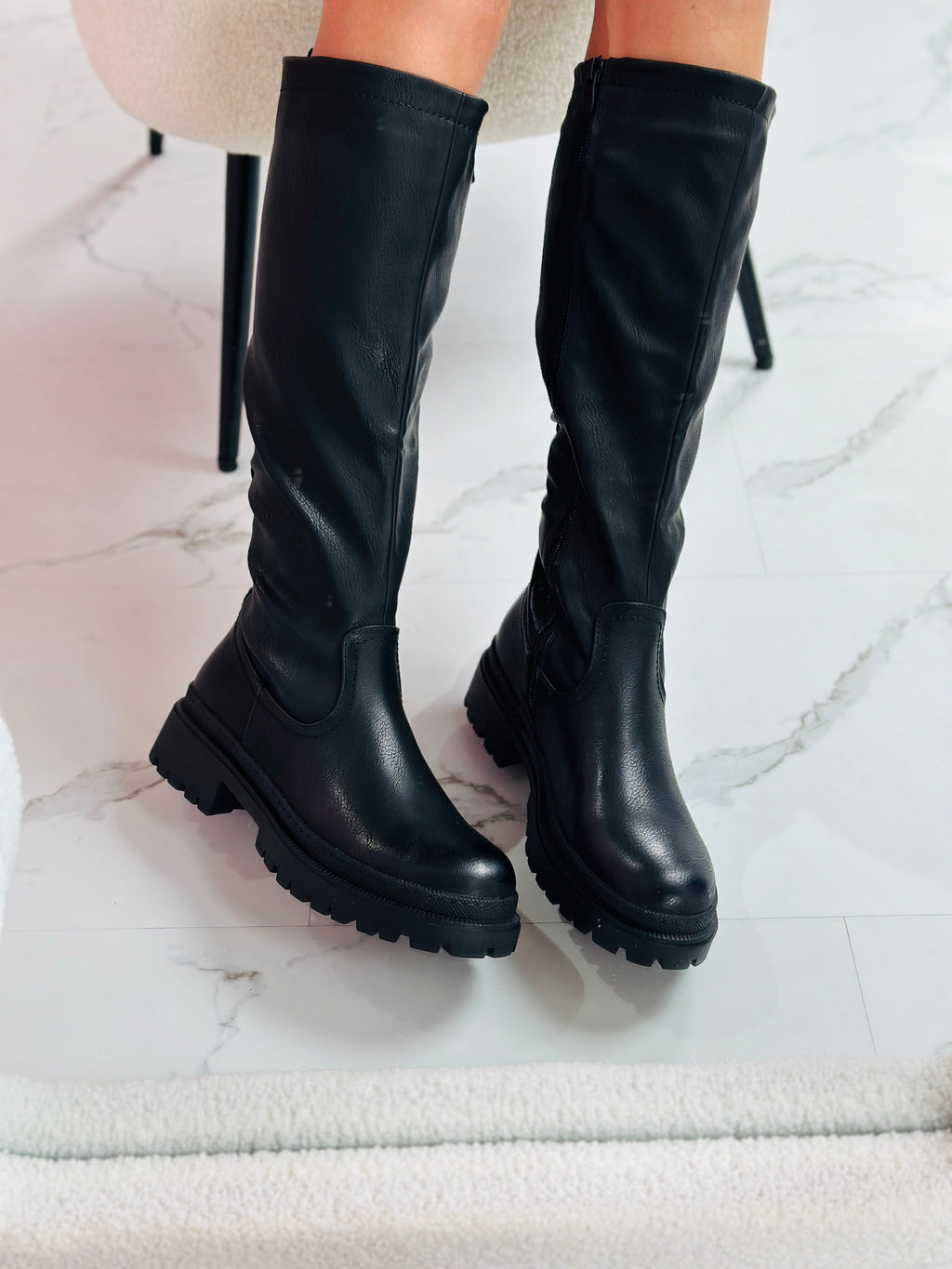 MASIE | Botas negras hasta la rodilla