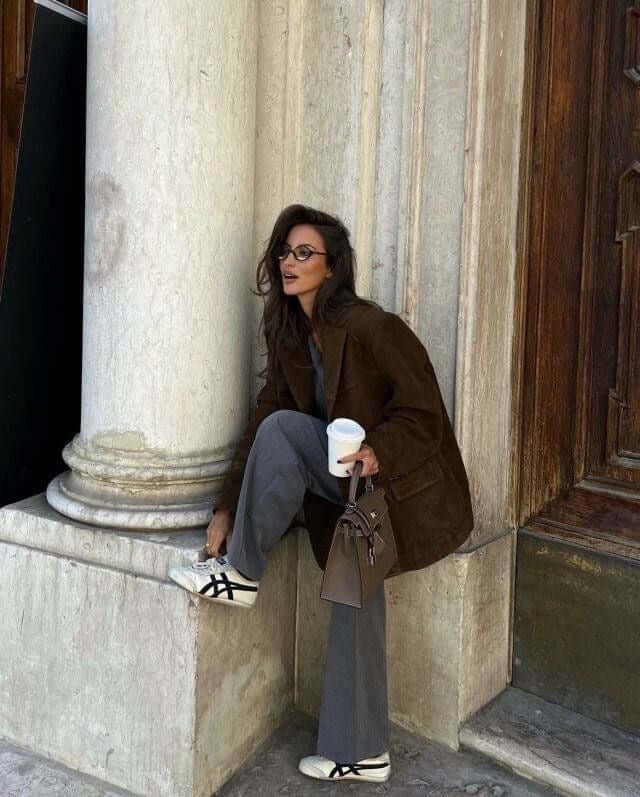 NADIA | Elegante Abrigo de Ante