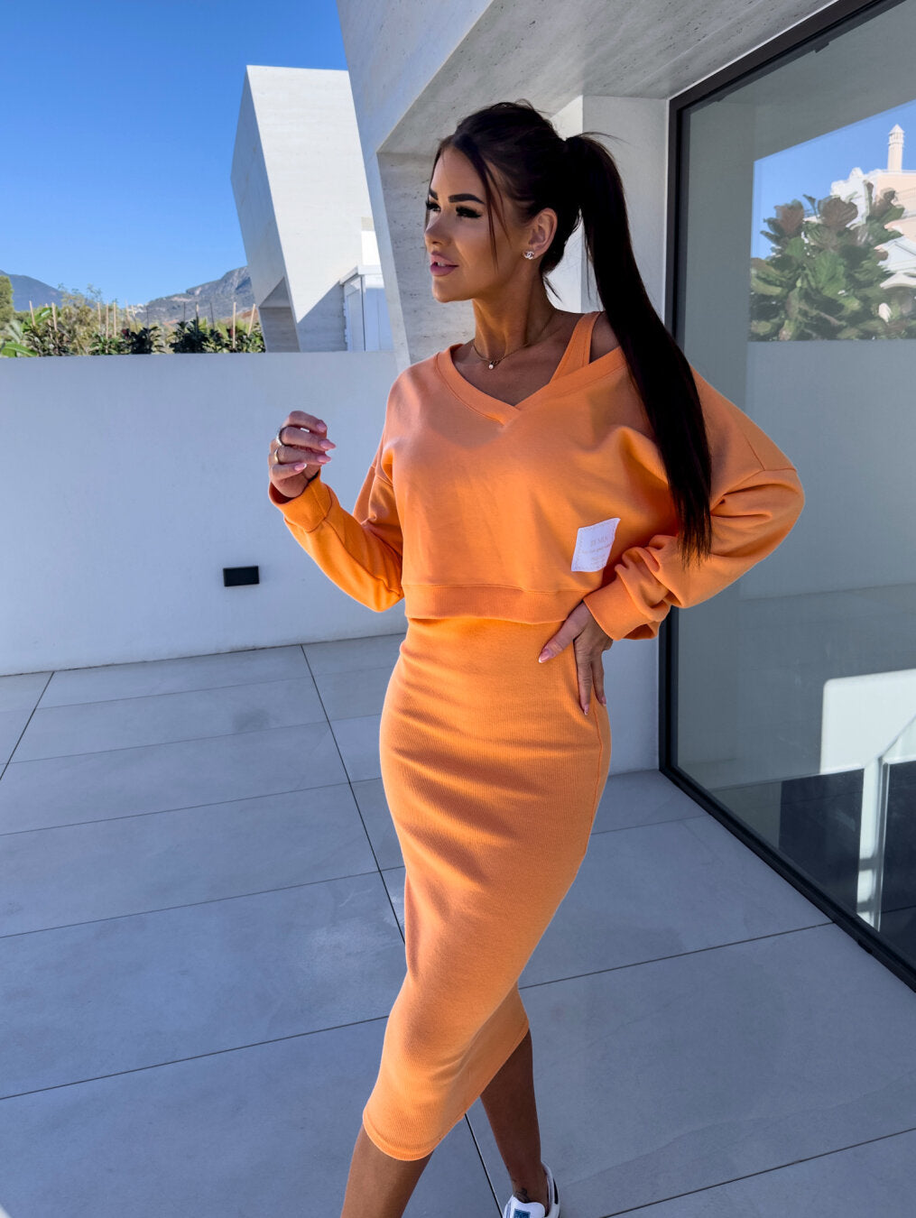 JONNA | Conjunto chic de dos piezas con crop-top y falda midi acanalada