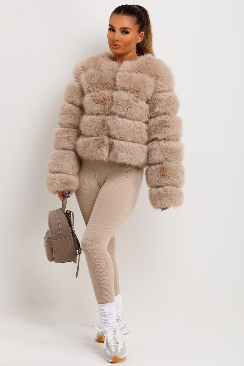 ROSIE | Glamourosa Chaqueta de Piel Sintética