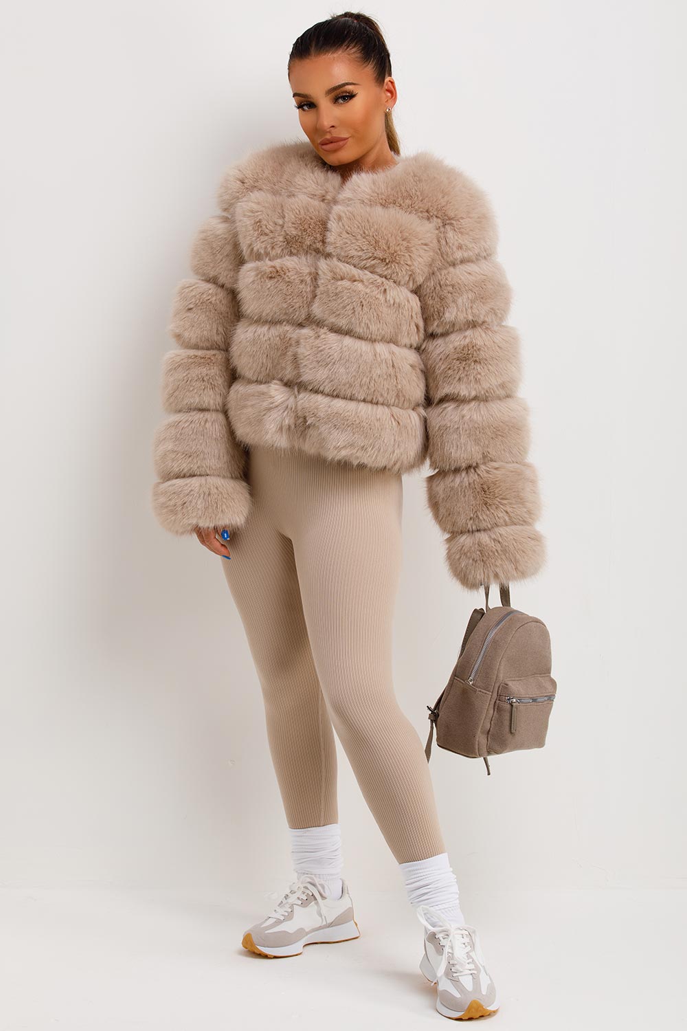 ROSIE | Glamourosa Chaqueta de Piel Sintética