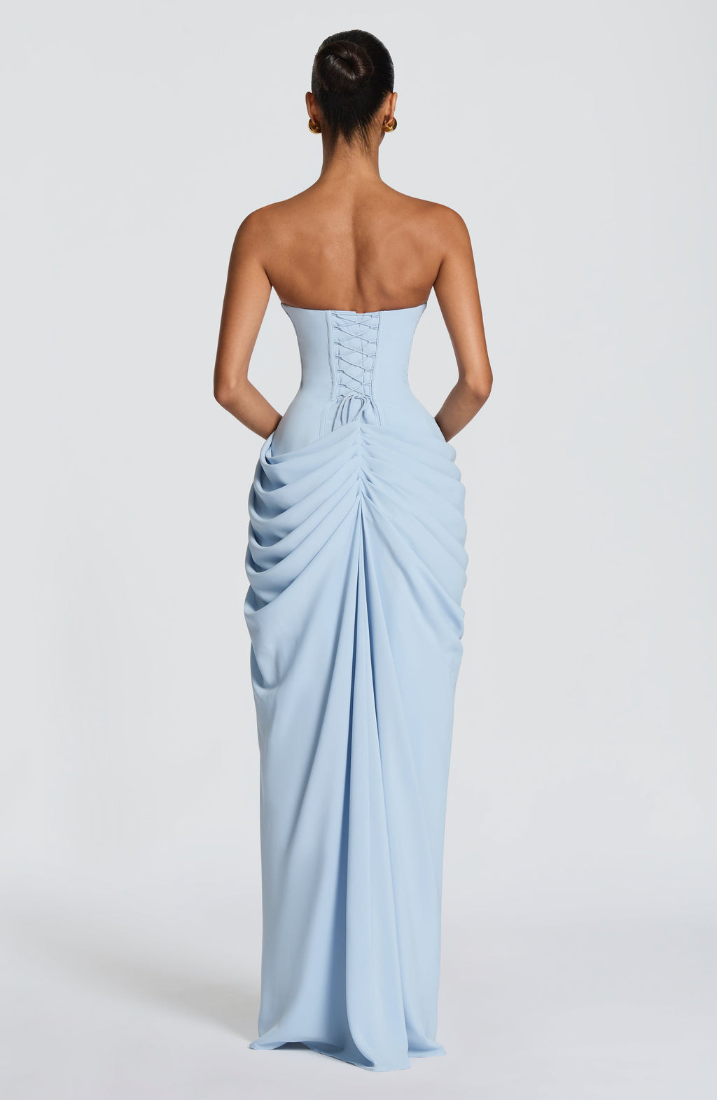 HANNAH | Elegante Vestido Maximalista con Drapado y Alta Abertura