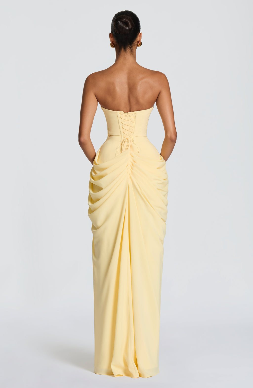 HANNAH | Elegante Vestido Maximalista con Drapado y Alta Abertura