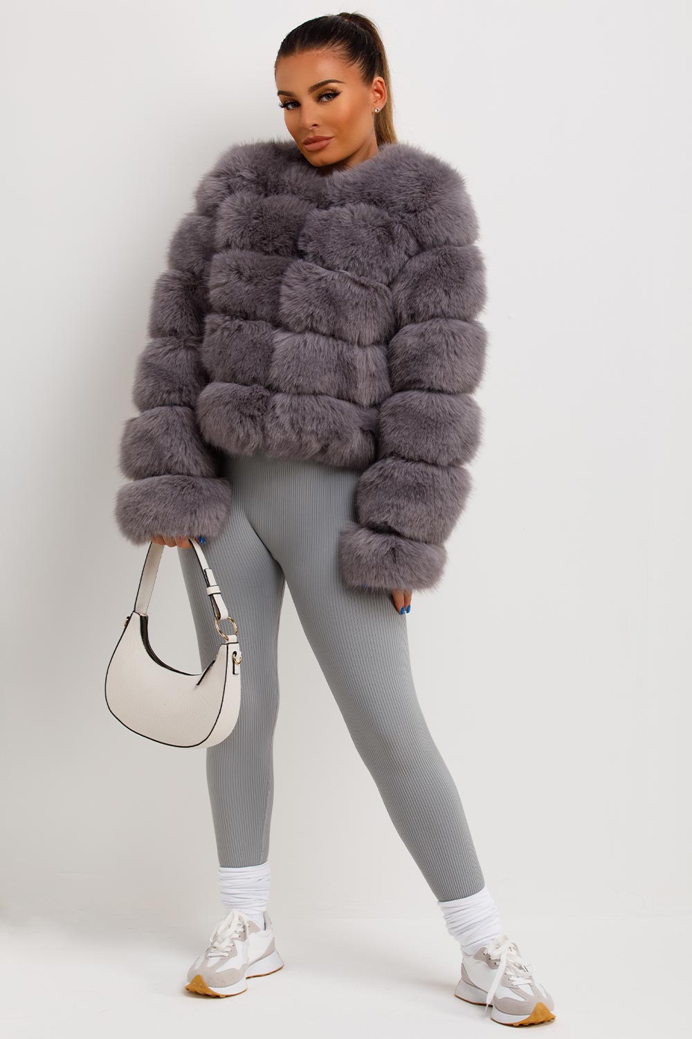 ROSIE | Glamourosa Chaqueta de Piel Sintética
