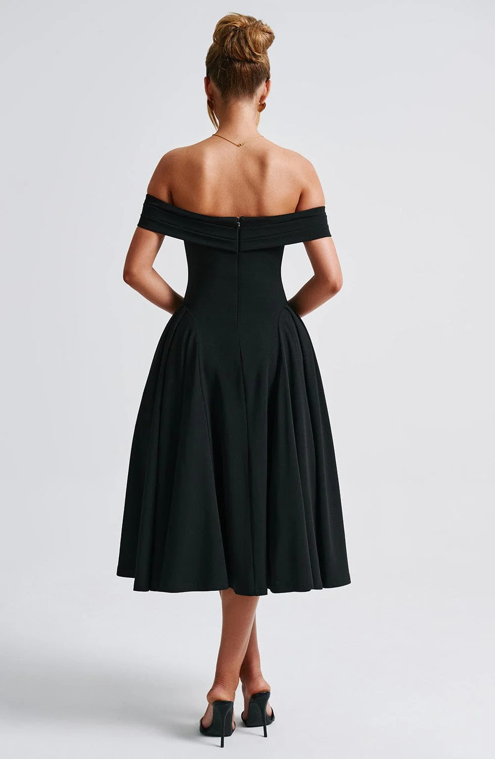 ELENA | Vestido Midi Estiloso Off-Shoulder