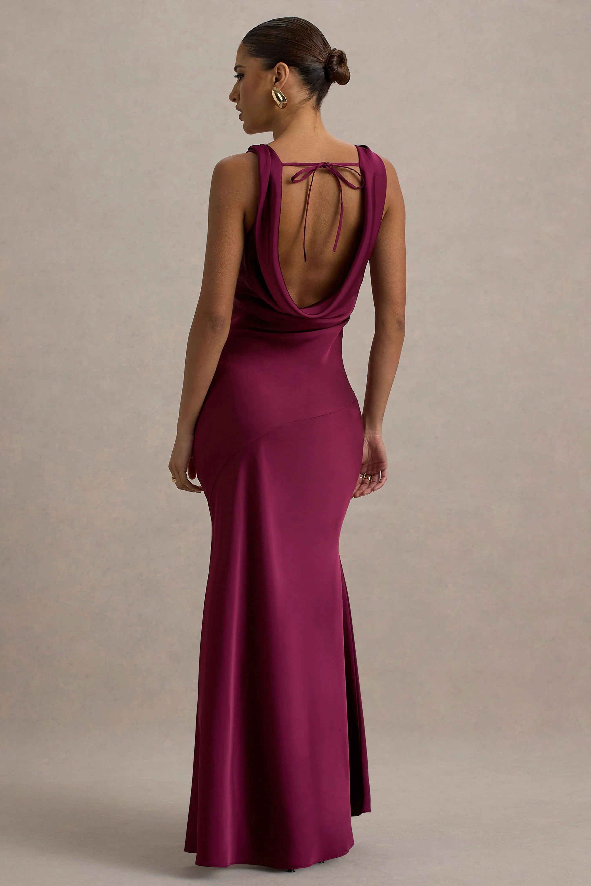LENA | Vestido Maxí minimalista con escote drapeado