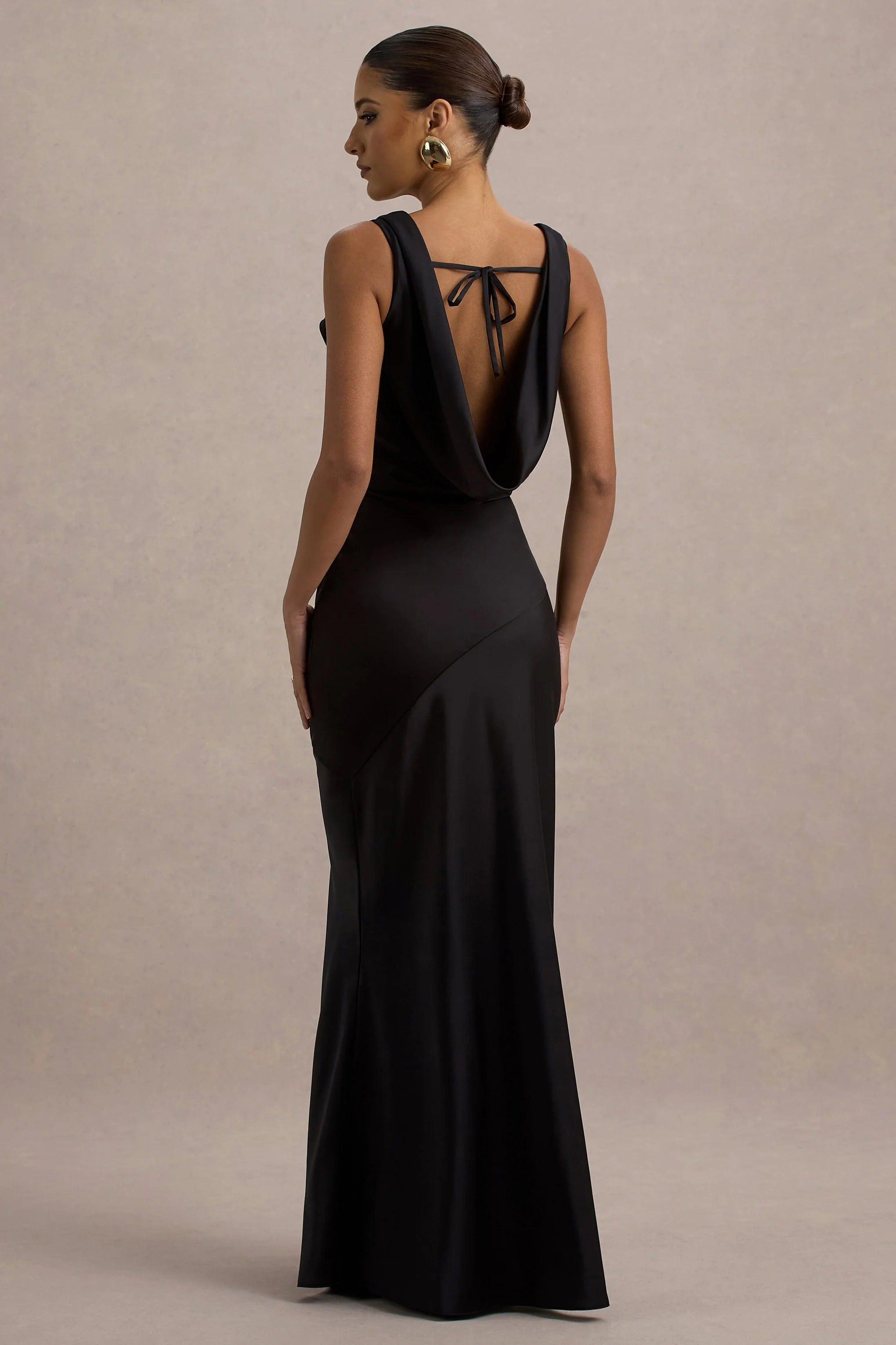 LENA | Vestido Maxí minimalista con escote drapeado