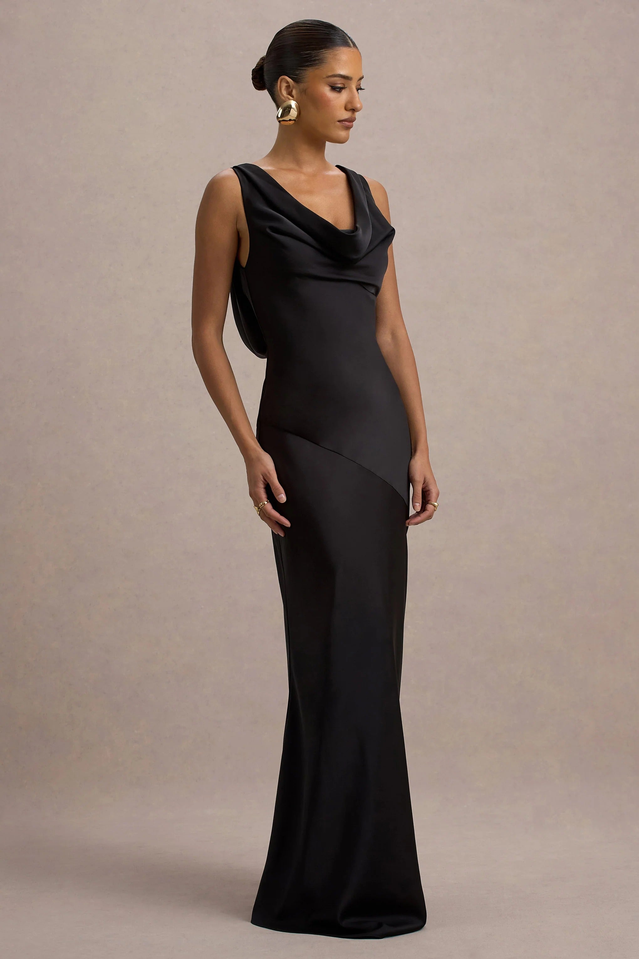 LENA | Vestido Maxí minimalista con escote drapeado