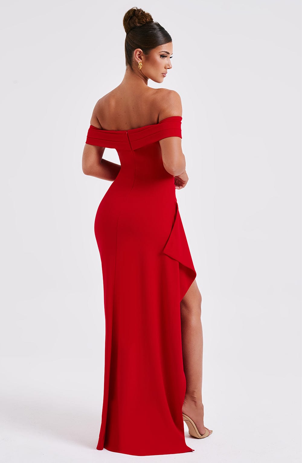 KIM | Vestido Maxí de satén Off-Shoulder