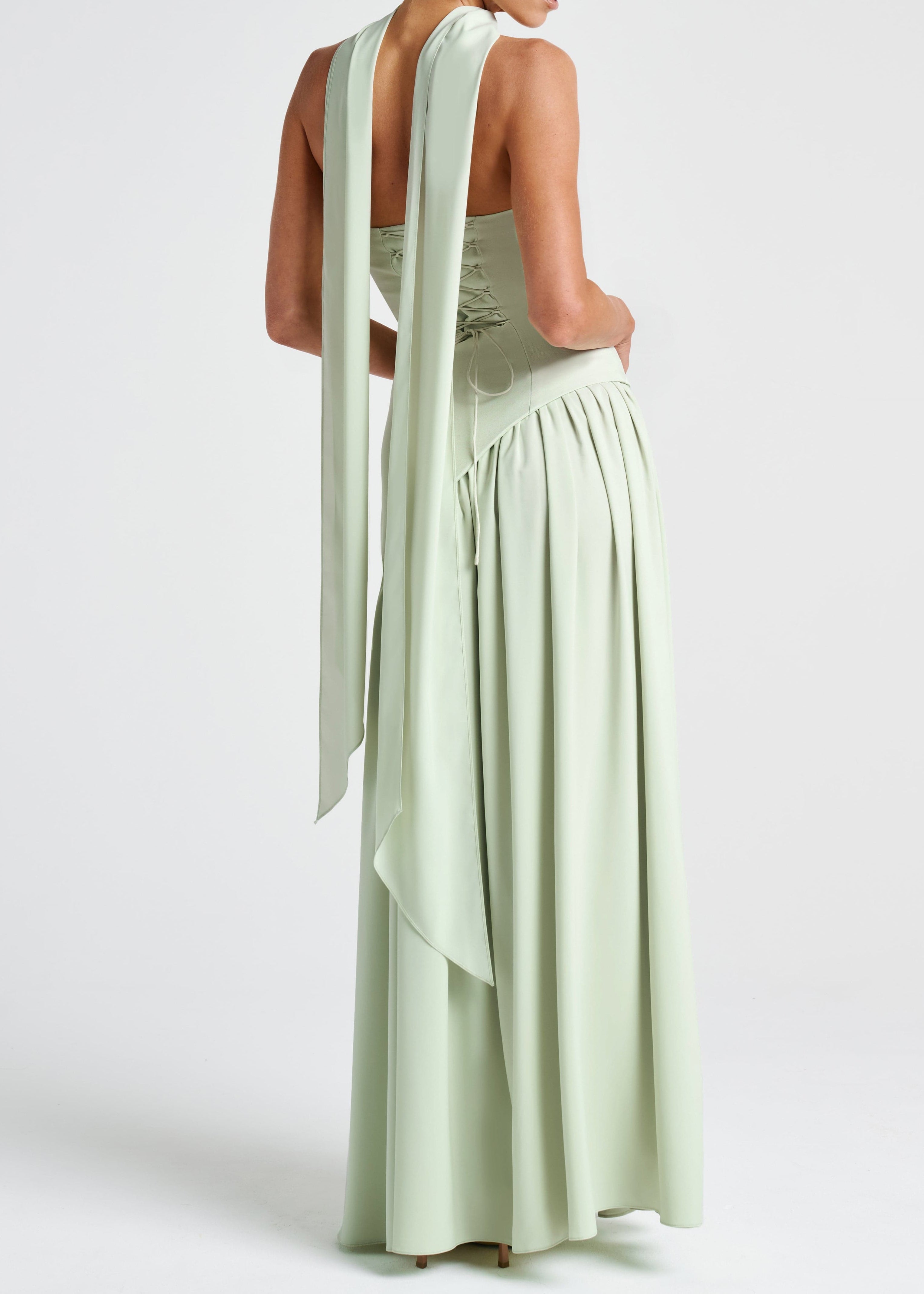 LINA | Elegancia Curvilínea