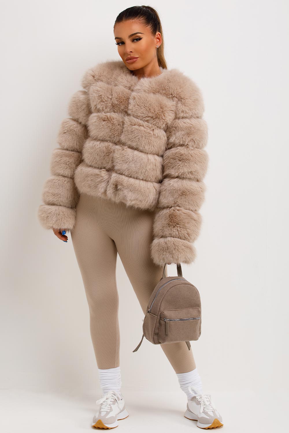 ROSIE | Glamourosa Chaqueta de Piel Sintética