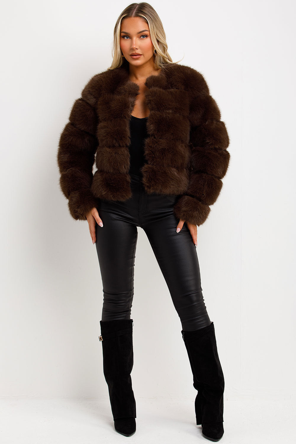 ROSIE | Glamourosa Chaqueta de Piel Sintética